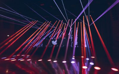 Pokazy laserowe – bezpieczna i spektakularna alternatywa dla eventów