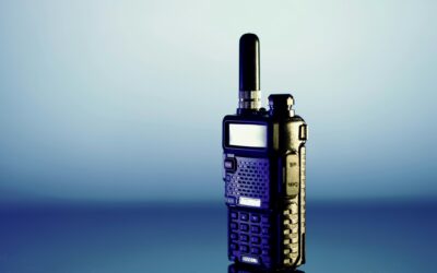 Komunikacja podczas eventu – jak zarządzać przepływem informacji na żywo